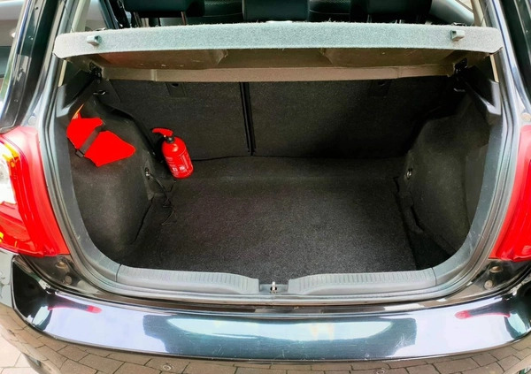 Toyota Auris cena 20200 przebieg: 250500, rok produkcji 2012 z Lublin małe 352
